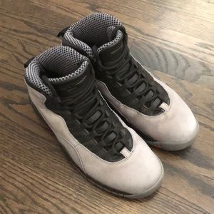 Used pair of Jordan X Cool Grey/Infrared sz10